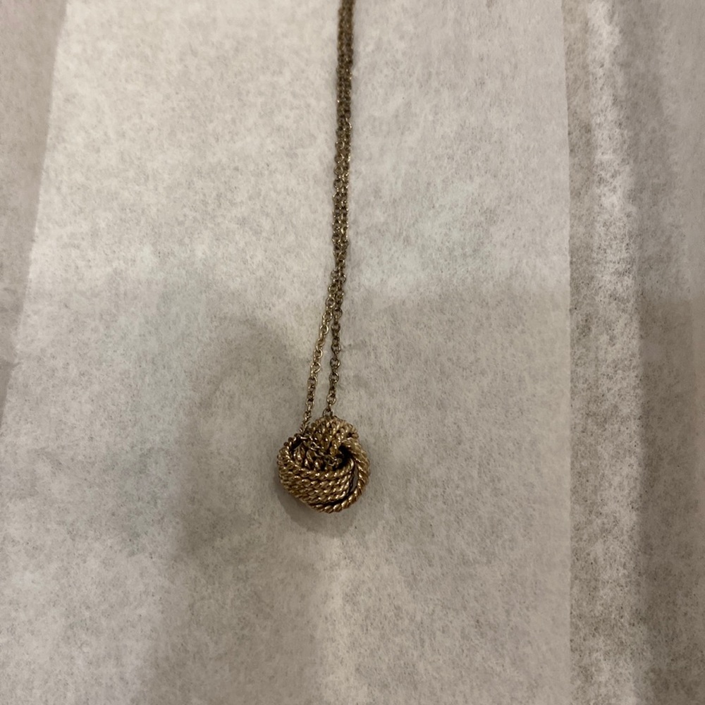 Tiffany’s knot necklace
